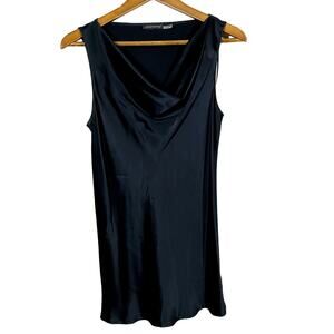 Josie Natori Scoop Neck Sleeveless tunic Top Shirt Blouse Black Career Casual- M